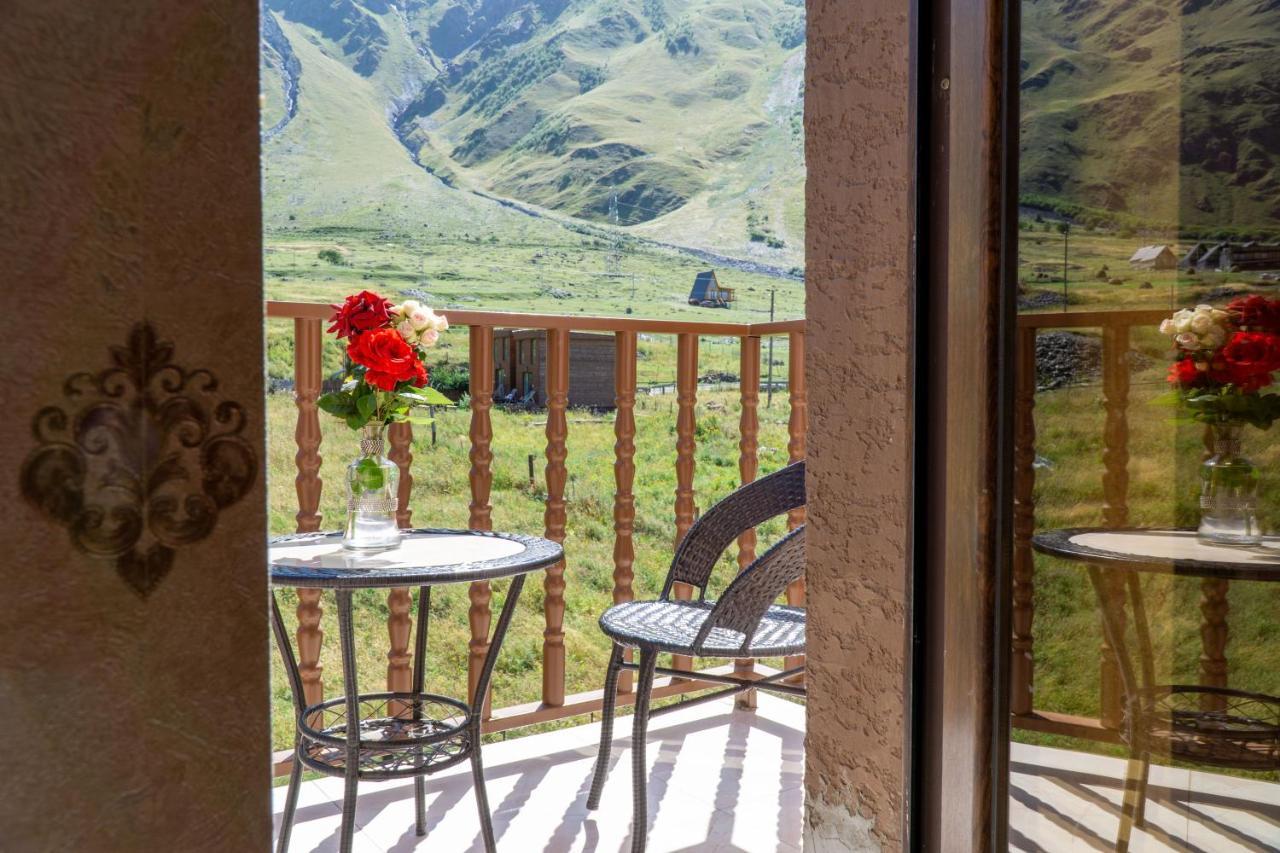 Guest House Diamond Kazbegi Extérieur photo