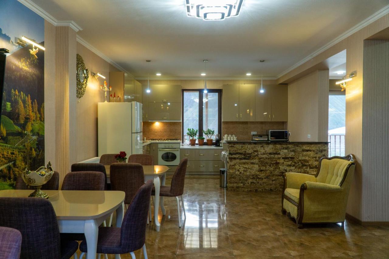 Guest House Diamond Kazbegi Extérieur photo