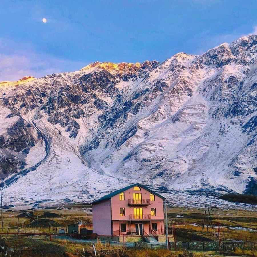 Guest House Diamond Kazbegi Extérieur photo